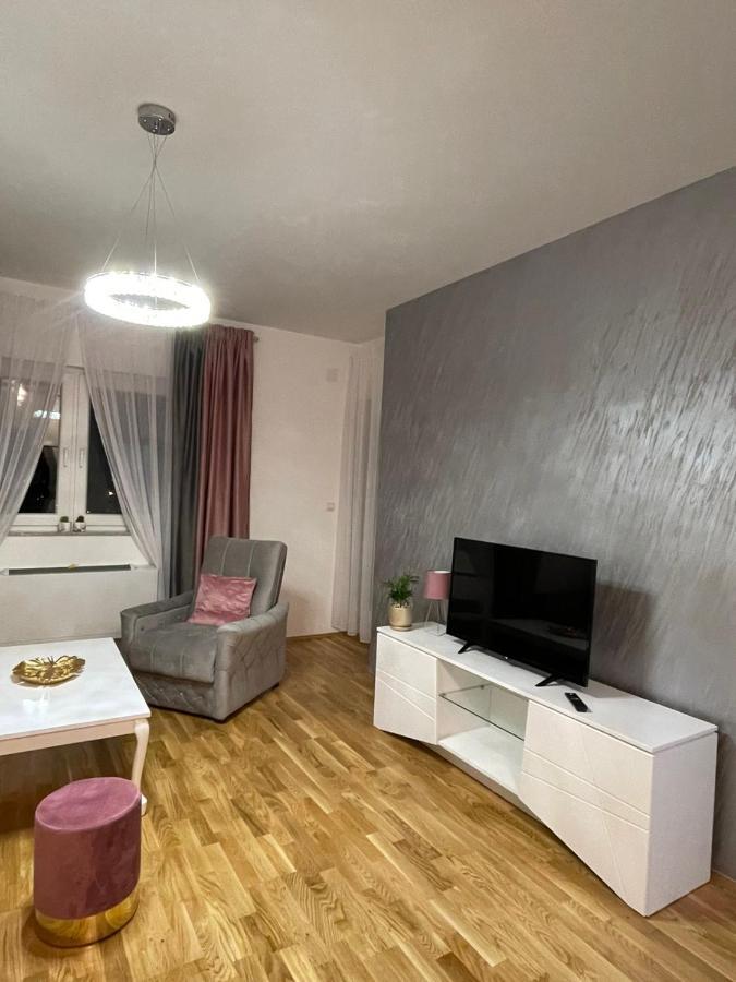 Skyline Apartment ビイェリナ エクステリア 写真