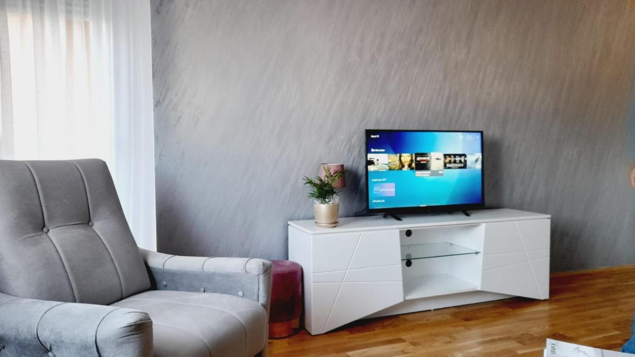 Skyline Apartment ビイェリナ エクステリア 写真