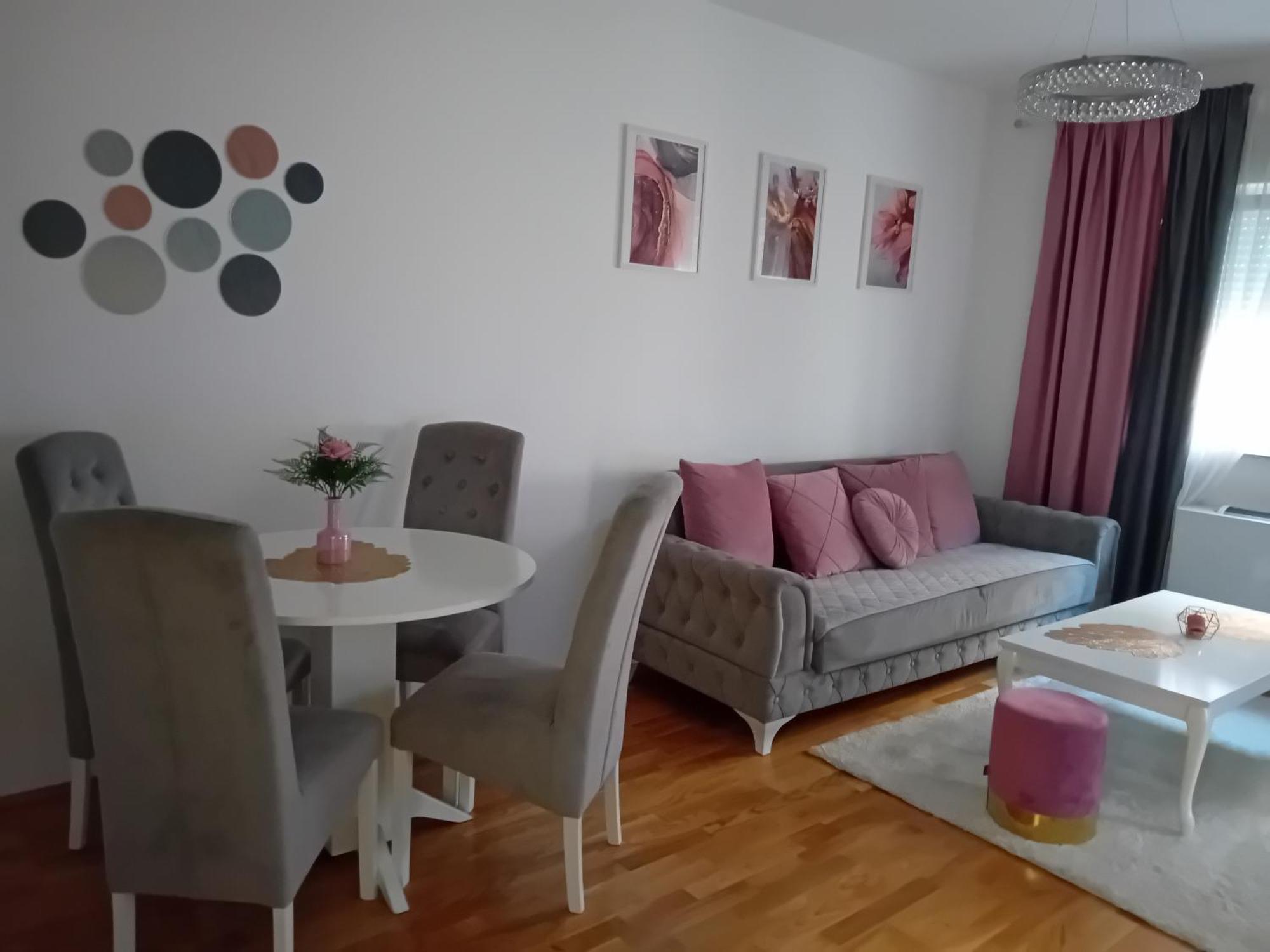 Skyline Apartment ビイェリナ エクステリア 写真